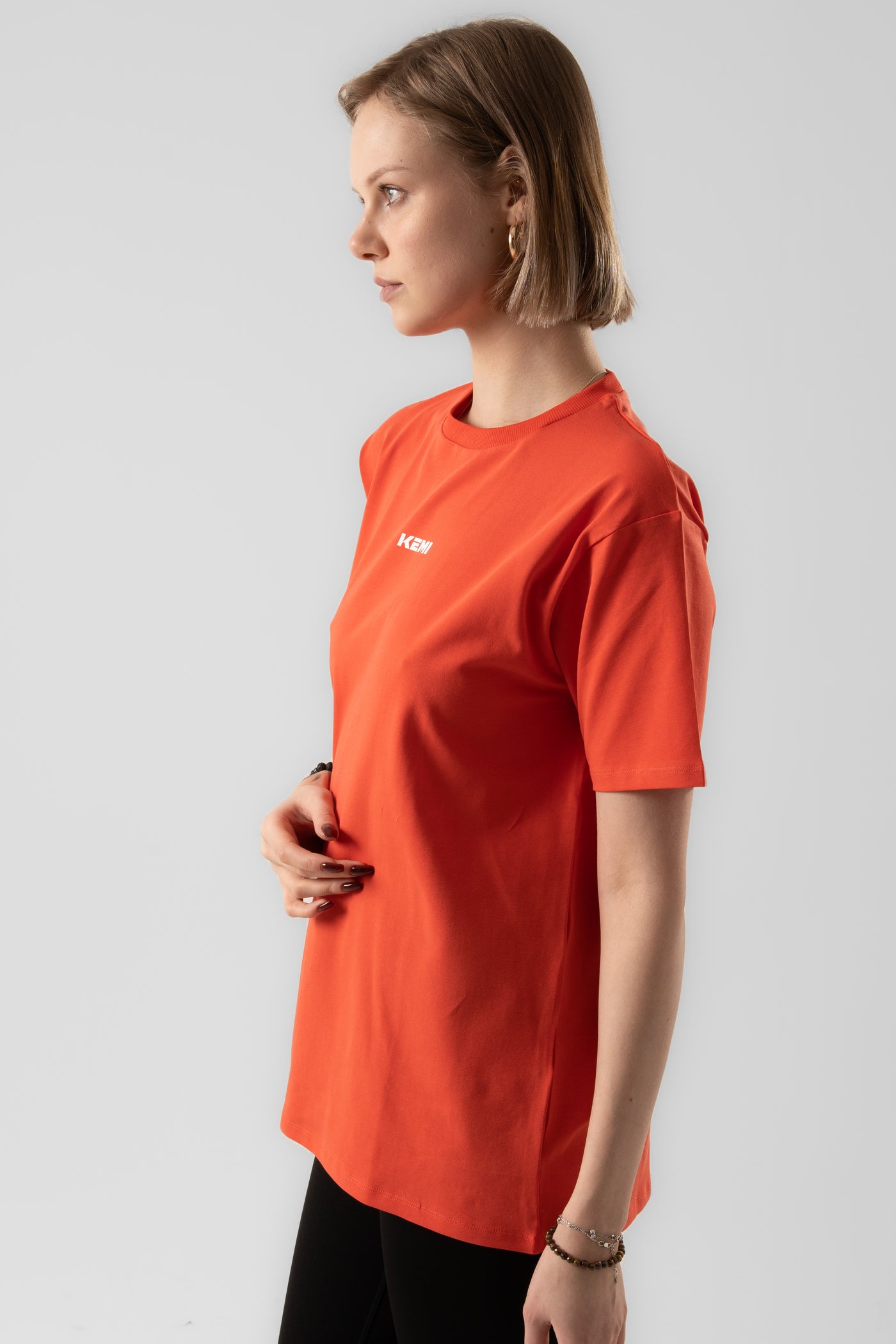 PRIMARY TEE IN GRENADINE