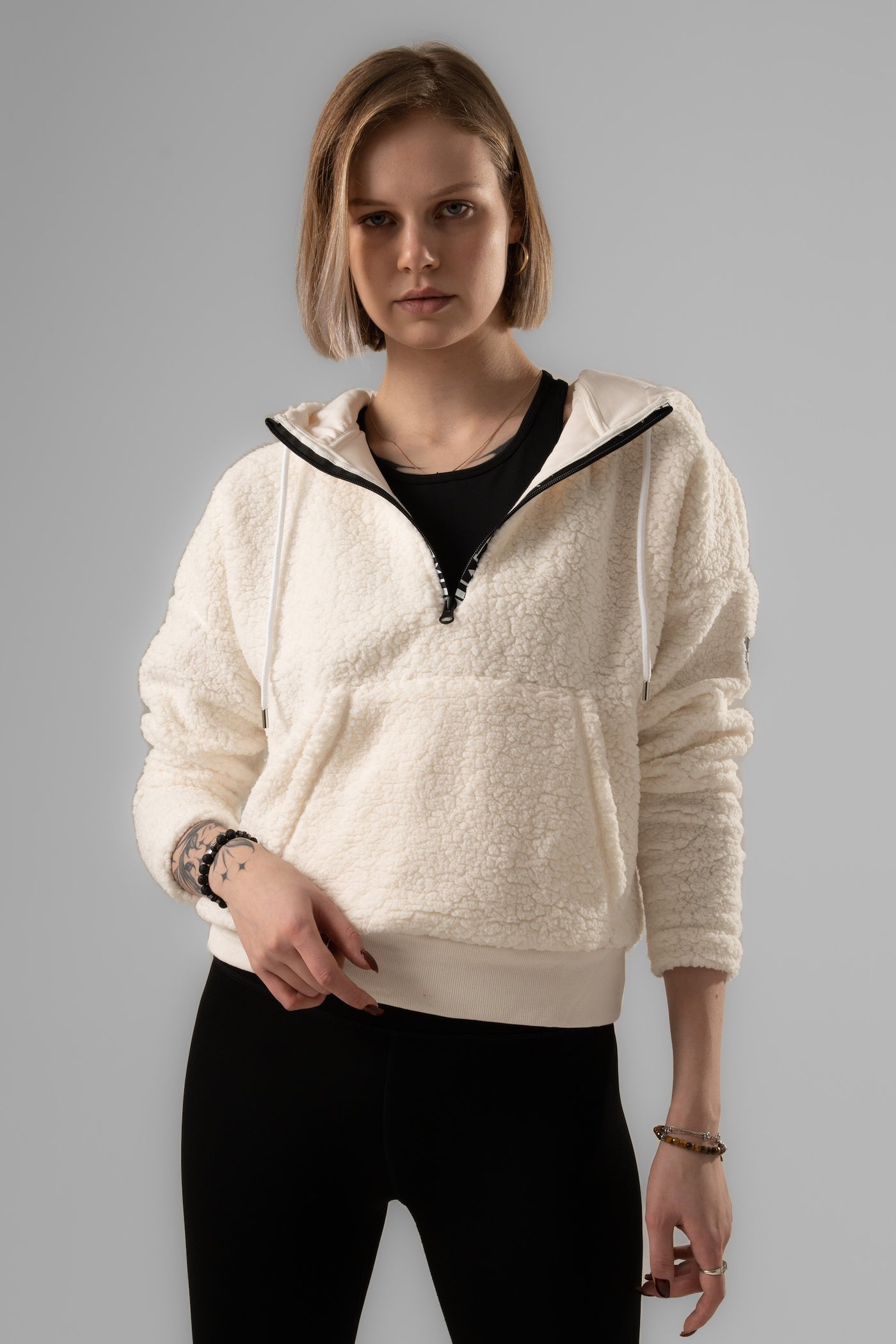 TOPSPIN SHERPA SWEAT IN WHITE