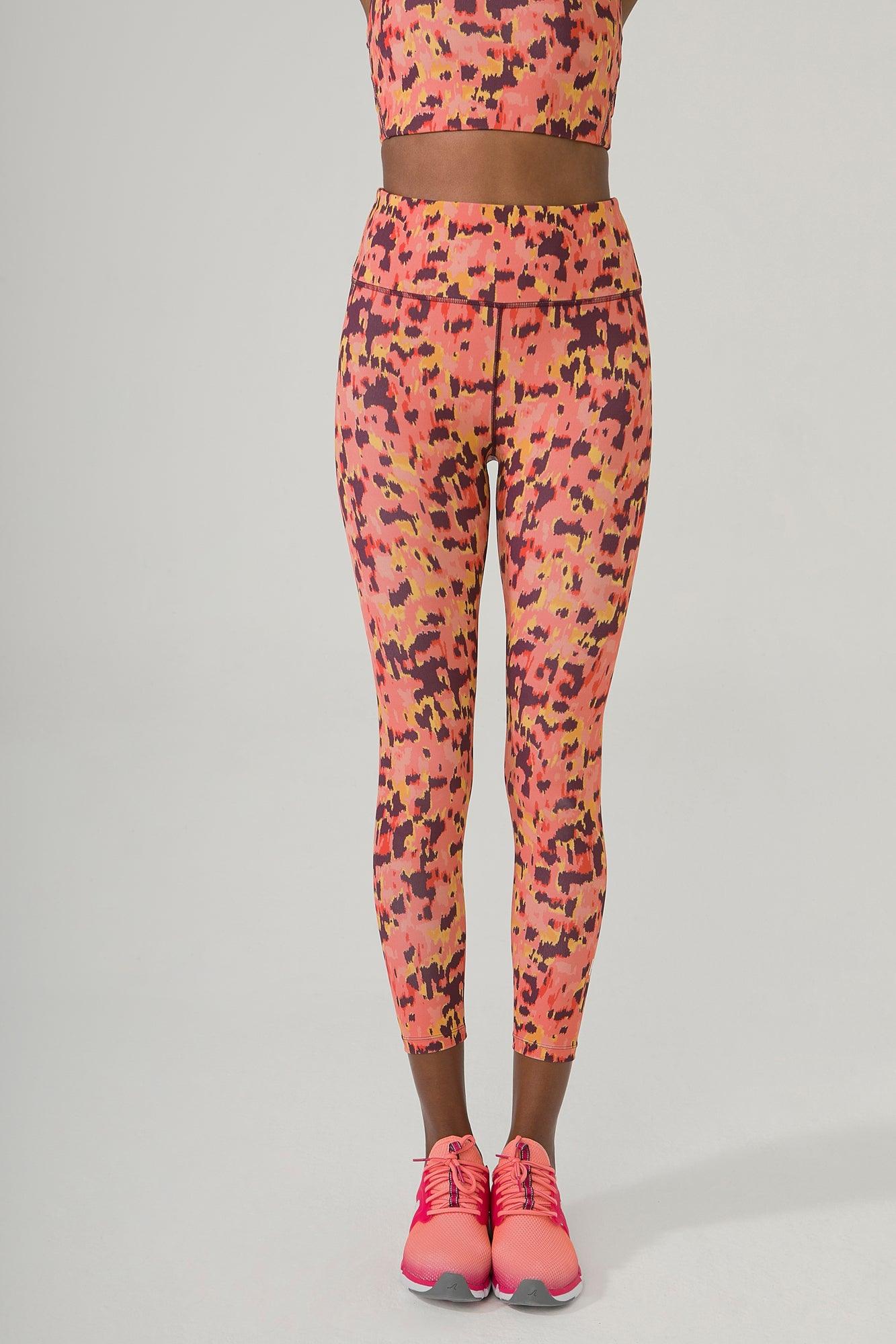 OFF COURT LEGGING IN ORANGE LEOPARD PRINT - Kemi Active